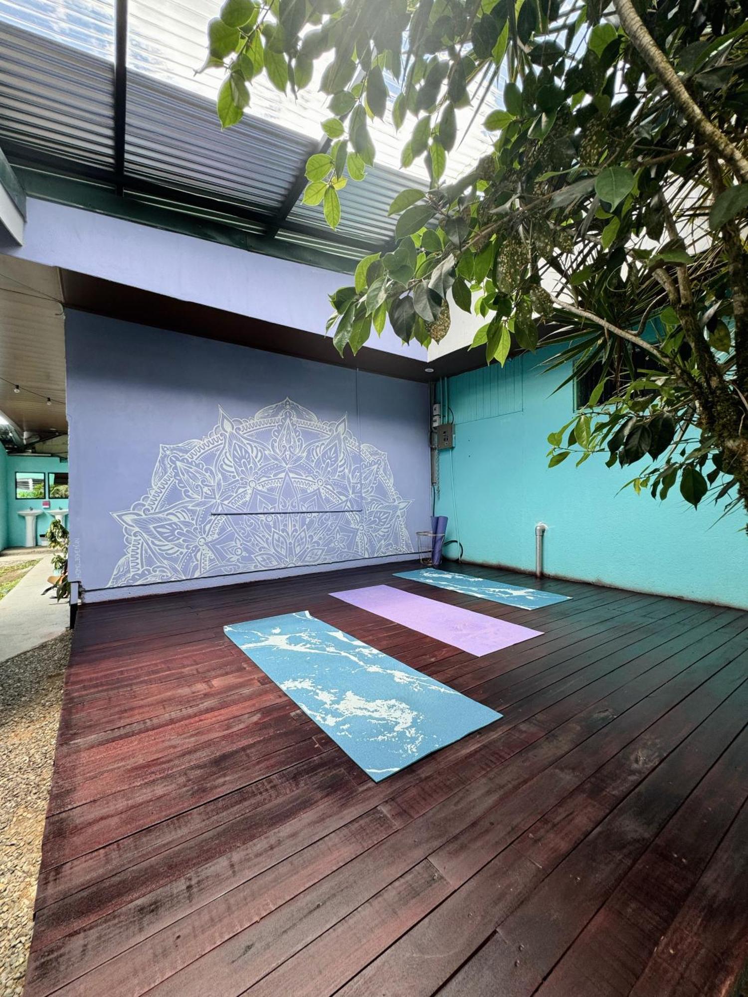 Pura Vibra Hostel La Fortuna Eksteriør bilde