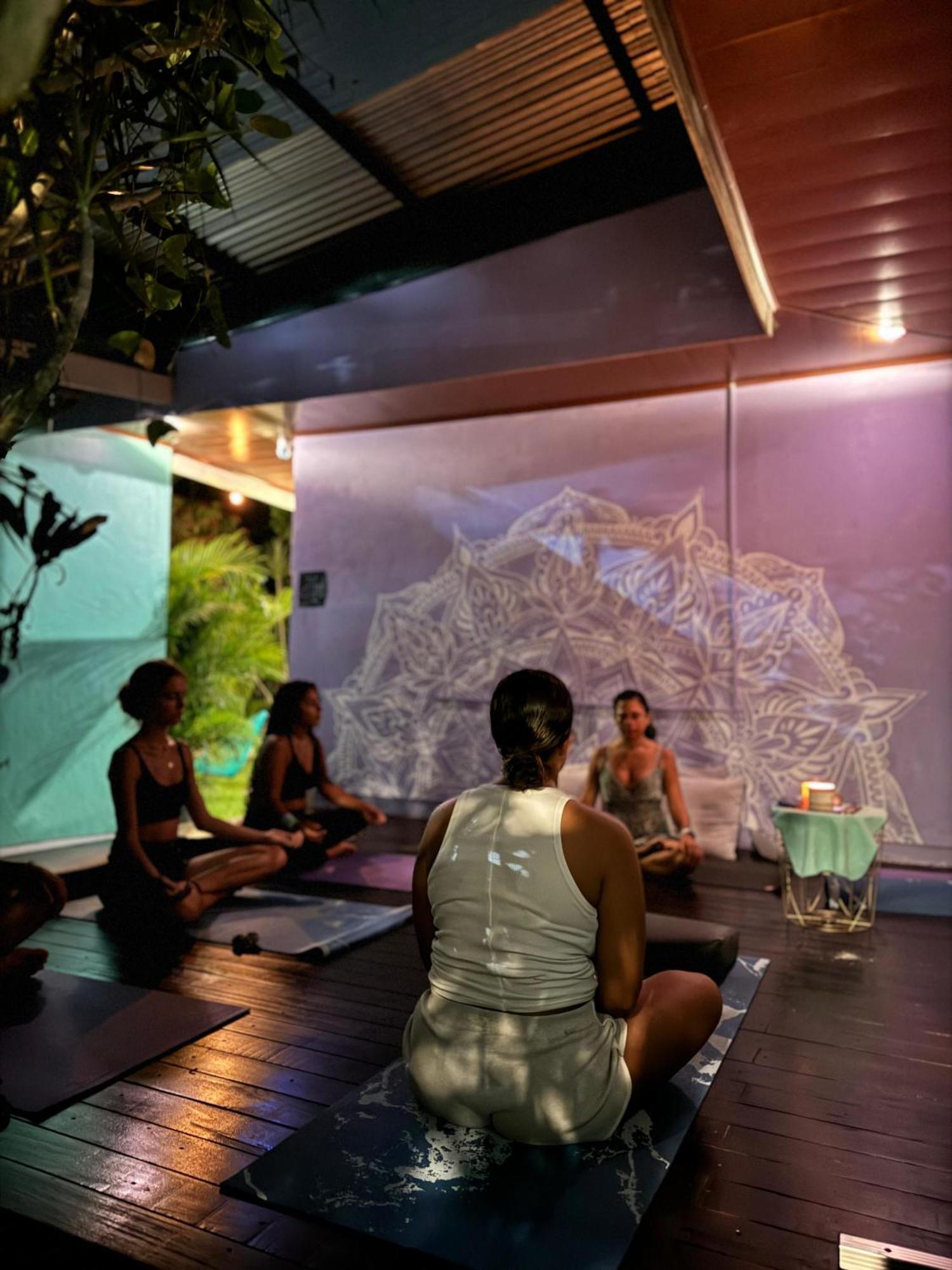 Pura Vibra Hostel La Fortuna Eksteriør bilde